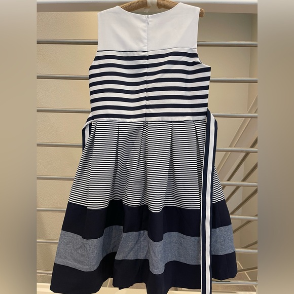 Spring dress - Picture 5 of 5